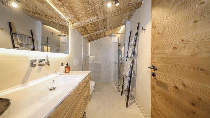 KITZIMMO-Luxusvilla in Toplage am Sonnberg kaufen - Immobilien Kitzbühel.