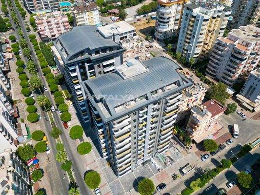 Modern Properties within a Complex Near Beach in Mahmutlar, Alanya