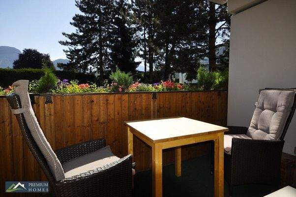 WÖRGL - Anlage-Objekt - gemütlicher Sitzplatz in der Loggia