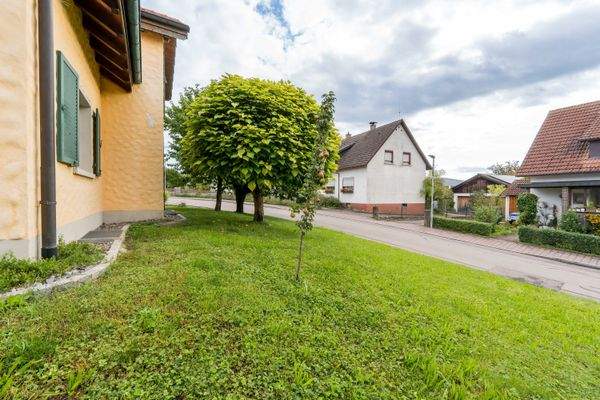 Südseite mit Garten