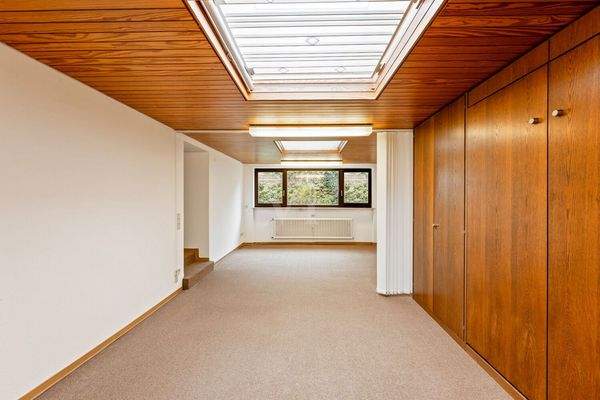 ehemaliges Büro im Untergeschoss