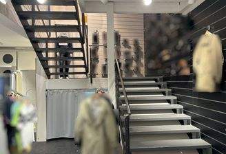 Moderne Ladeneinheit