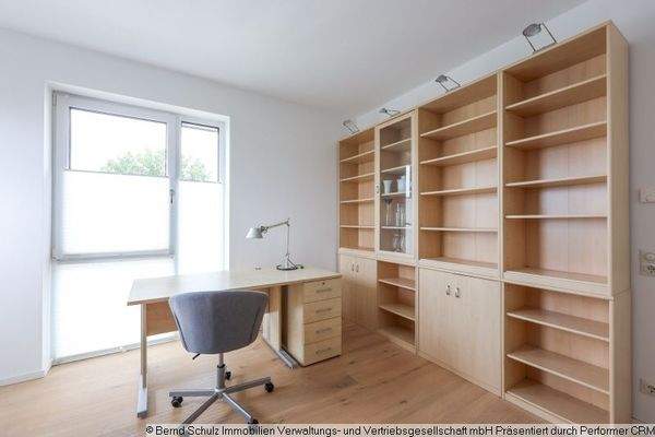 21 Arbeitszimmer