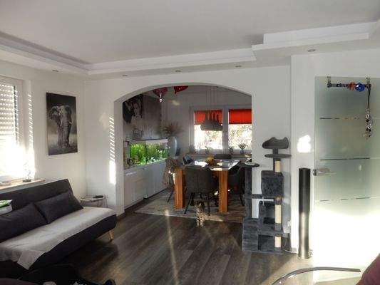 Offenes Konzept Wohnzimmer Esszimmer und Küche