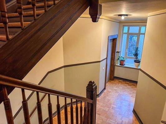 Freundliches Treppenhaus