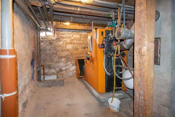 Keller Heizung