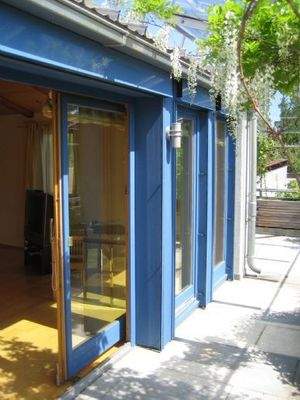 Südfassade mit Sonnenschutz