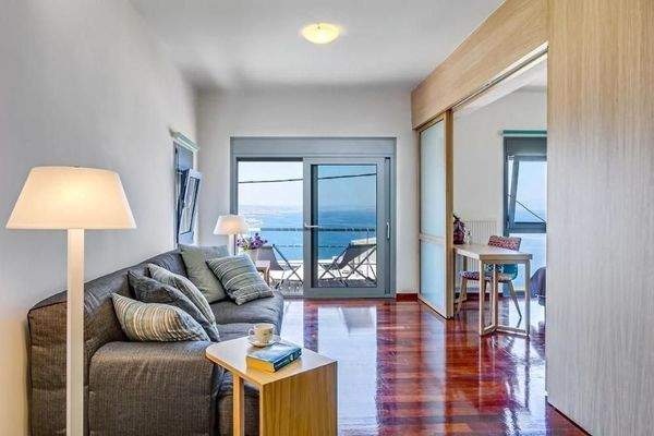 Kreta, Profitis Ilias: Zwei großzügige Villen mit erhöhtem Meerblick zu verkaufen