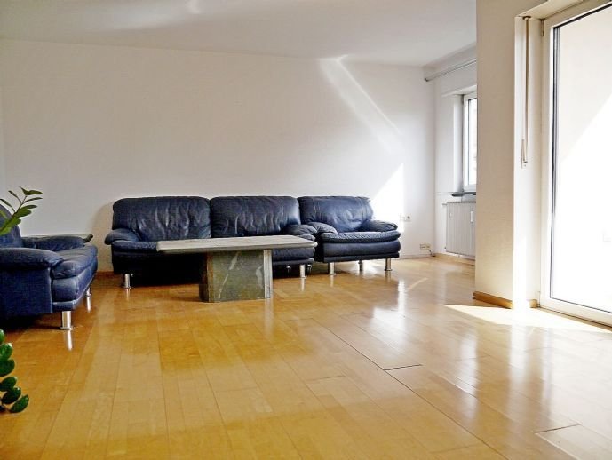 3 ZKB- Wohnung mit Balkon und Gartenanteil in Ludwigshafen- Mundenheim