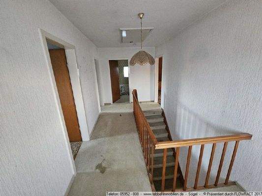 Flur im Dachgeschoss - Bild II