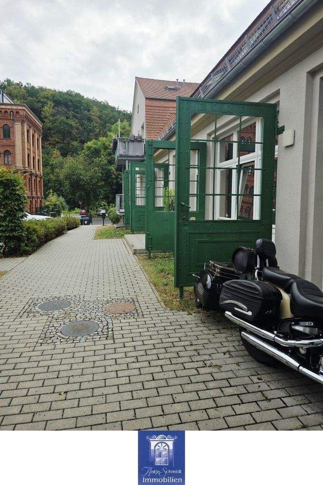 Großzügige Wohnung mit Terrasse und besonderem Wohncharakter - Photo 2
