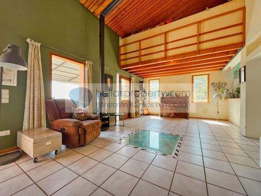 44b5148653474d9d8b64749ae6787244-original