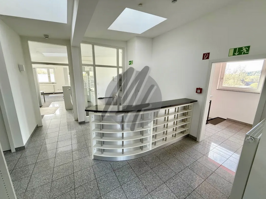 INFOS UNTER: 06171-586000