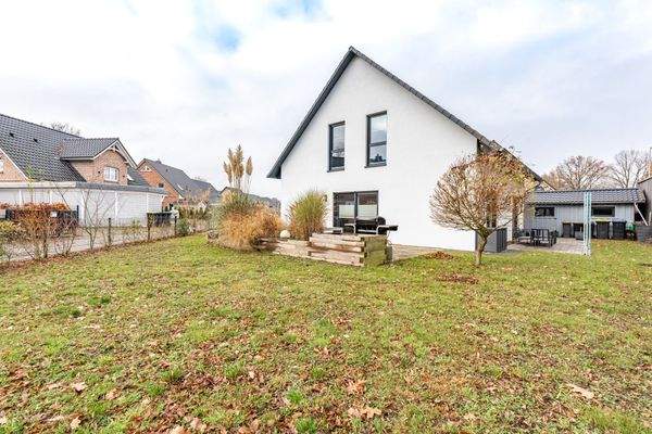 Garten / Hausansicht