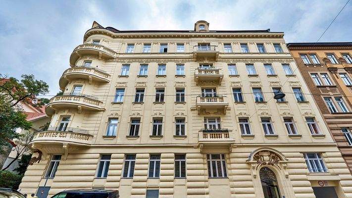 Widerhoferplatz 1 |&nbsp;Fassade