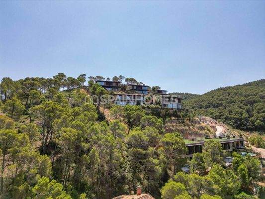 Sea-View Houses with near the Beach in Begur Girona