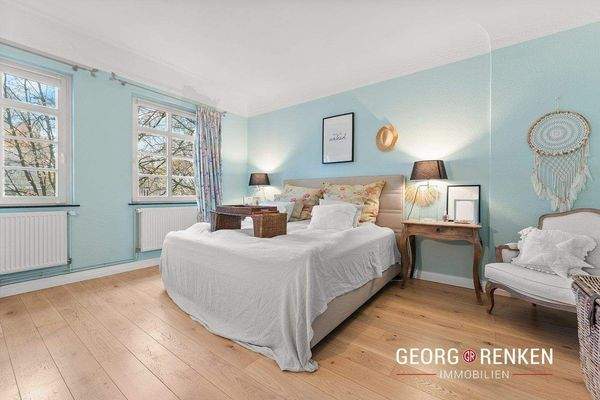 38.) EFH/Villa OG | Elternschlafzimmer, Sprossenfenster