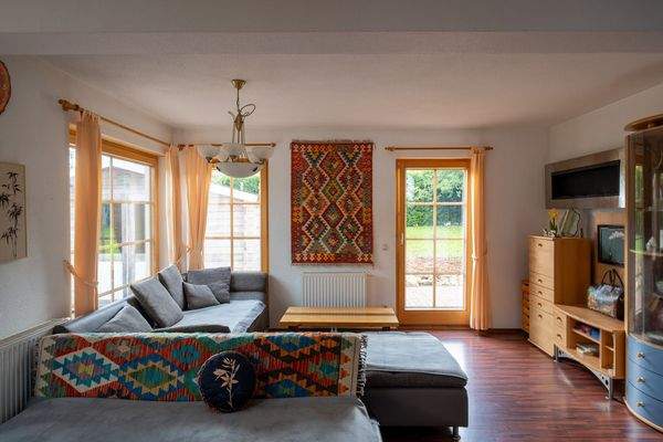 Wohnbereich mit Terrassenzugang