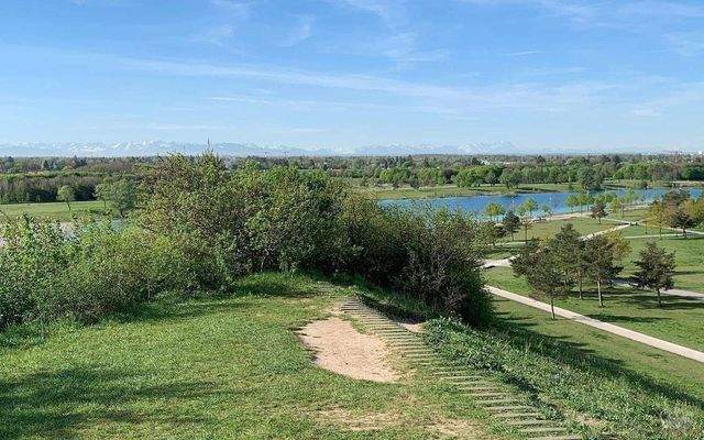 Trudering_Bergblick_Riemer See.jpg