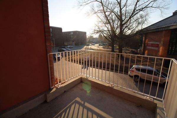 Sonniger Balkonblick