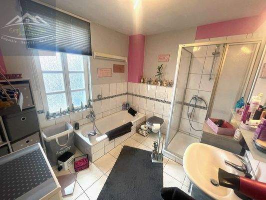 Duschbad Wohnung 2.OG