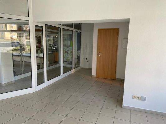 zusätzliche Ladenfläche