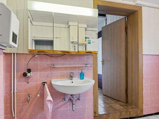 Duschbad im Erdgeschoss