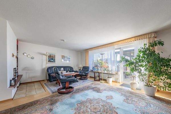 Großzügiger Wohnbereich ...