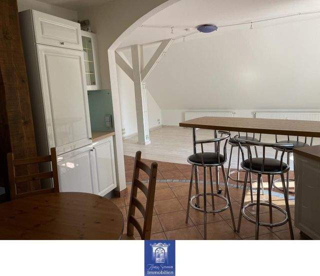 Traumhafte Galeriewohnung mit großem Balkon und EBK in grüner ruhiger Lage! - Photo 5