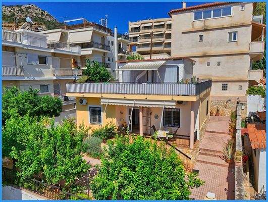 15f4ae7f6e3749a3b97e95210666ed82-original