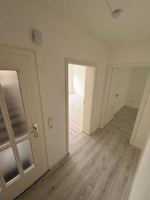 Diele Blickrichtung Wohnzimmer