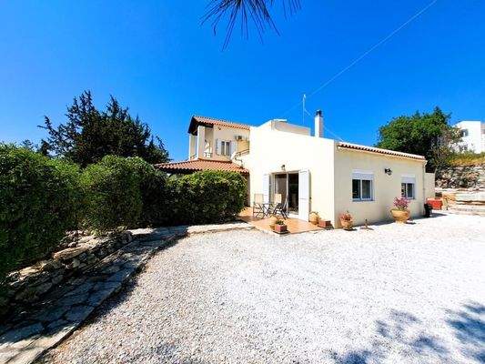 Kreta, Gavalochori: Charmante Landvilla mit drei Schlafzimmern und Pool zum Verkauf