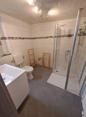 Bad im EG mit Fußbodenheizung