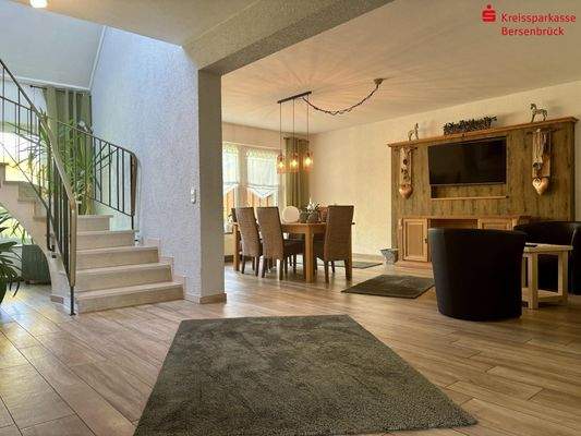 Wohnzimmer Hauptwohneinheit