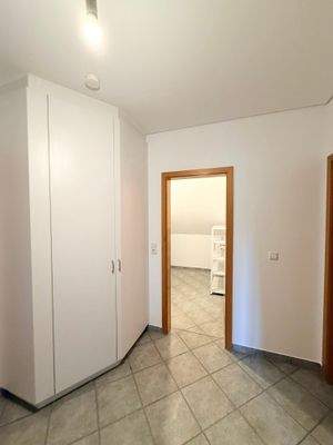 Flur mit Einbauschrank