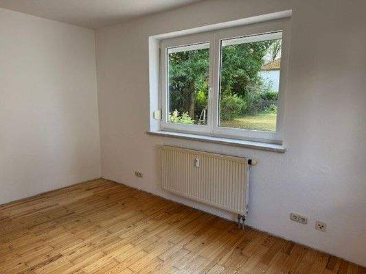 Wohnzimmer_Gartenblick