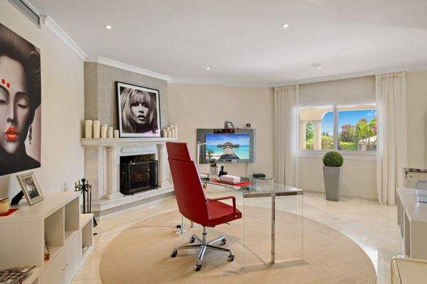 Photo: Villa in Nueva Andalucia