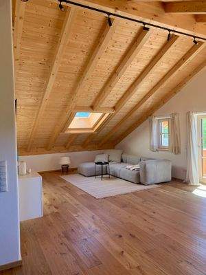 Großzügiges und heimeliger Wohnbereich