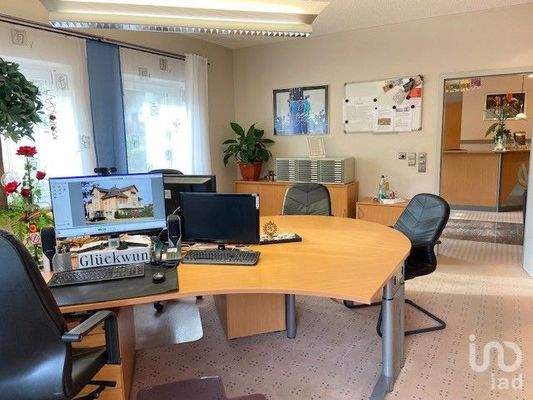Büro 1 von Tür