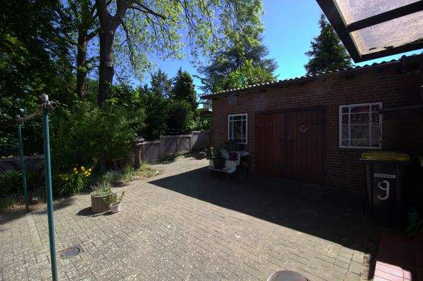 Terrasse hinten