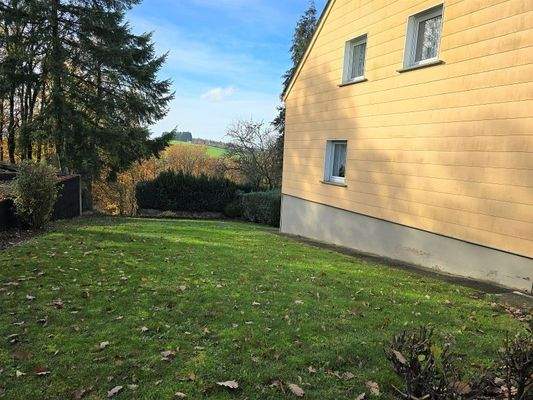 Grünfläche an der Seite