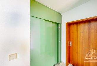 Aufzug - Treppenhaus