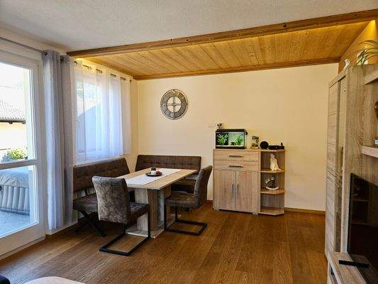 Attraktive 2-Zimmer-Wohnung in Morter bei Latsch, Südtirol – ideal als Zweitwohnsitz oder Investition, mit Terrasse, Balkon und Stellplatz – Appartamento bilocale a Morter vicino Laces, Alto Adige, ideale come seconda casa o investimento, con terrazza, ba