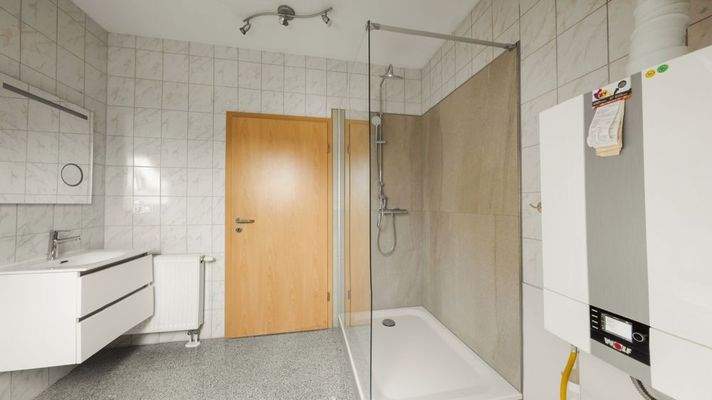 Duschbad im Dachgeschoss