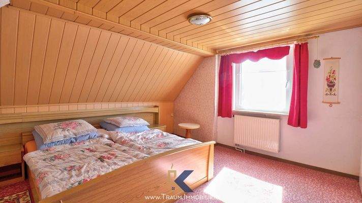 Schlafzimmer 1. OG