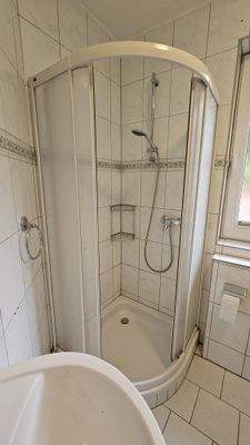 5,7 m² Bad/WC mit Ost-Fenster