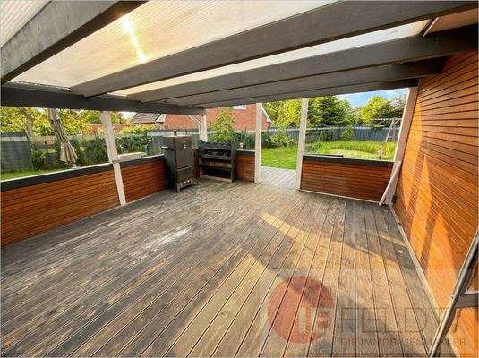 Überdachte Terrasse