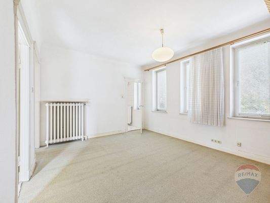 Elternschlafzimmer mit Blick zum Bad en Suite