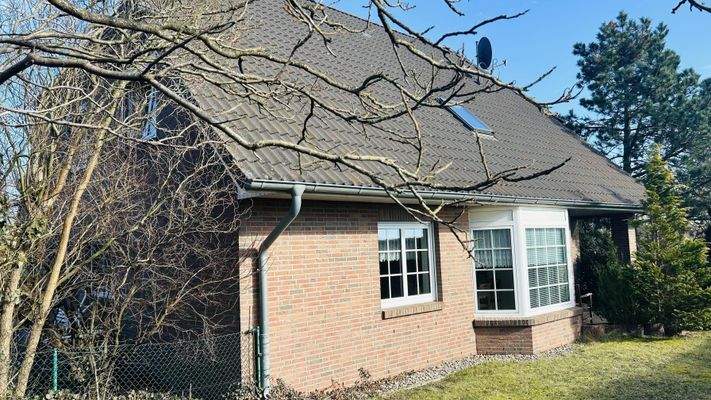 seitliche Gebäudeansicht