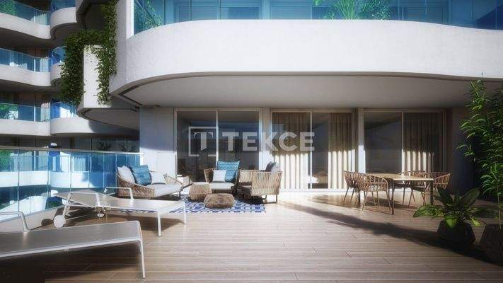 Urban Center Properties with Large Terraces in Fuengirola Spain